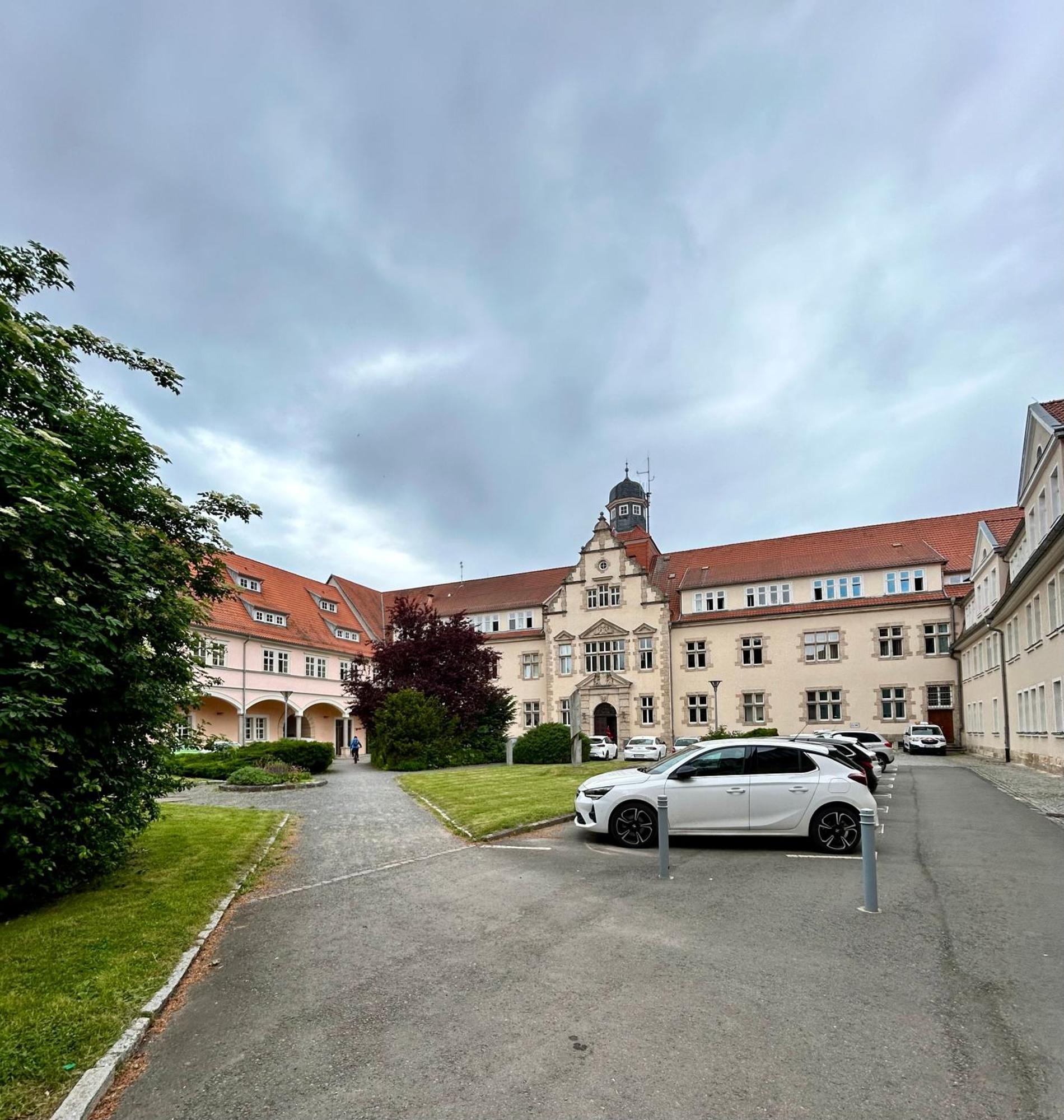 Ferienwohnung Happyhome Bahnhofnah Gemuetlich Familiaer Arnstadt Extérieur photo